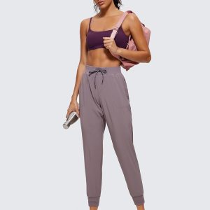 CRZ YOGA Womens Butterluxe Adjustable Spaghetti Strap Sports Bra - Scoop Neck Wireless Padded Yoga Workout Crop Top