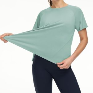THE GYM PEOPLE Women's Short Sleeve Workout Shirts Breathable Yoga T-Shirts with Side Slits Athletic Tee Tops